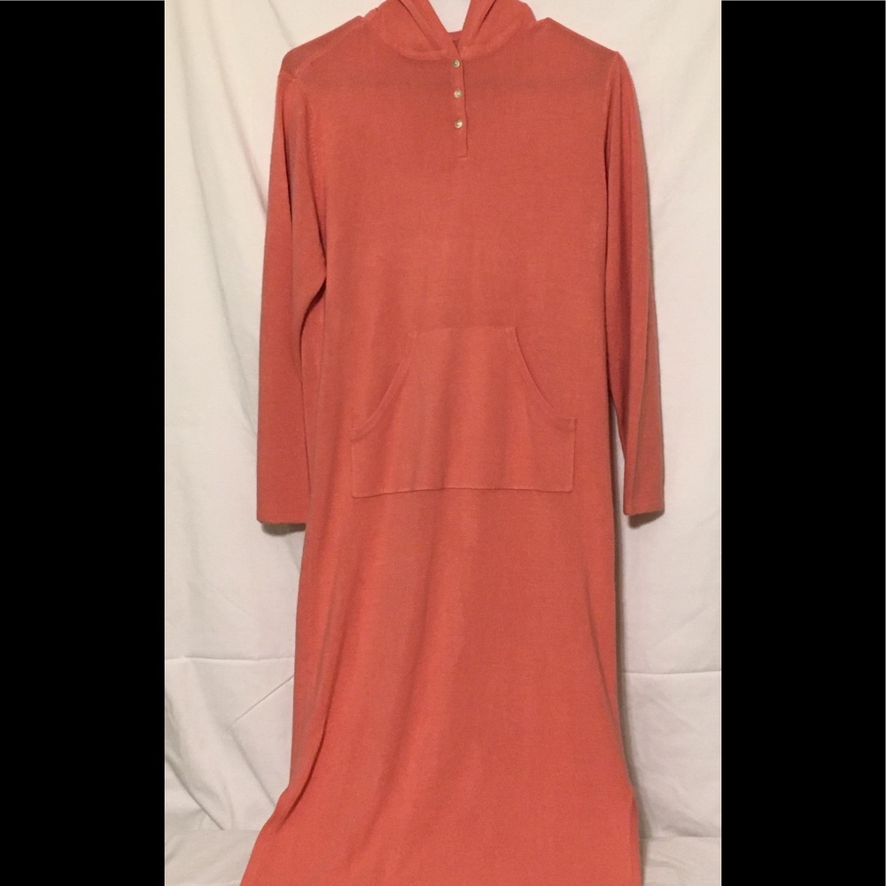 Hilliard & Hanson intimates coral robe